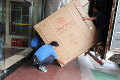 南涧钢琴贵重工艺品无忧运